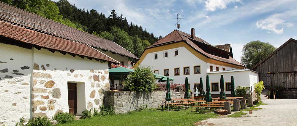 Anfrage an Pension Schrottenbaummühle im Bayrischen Wald